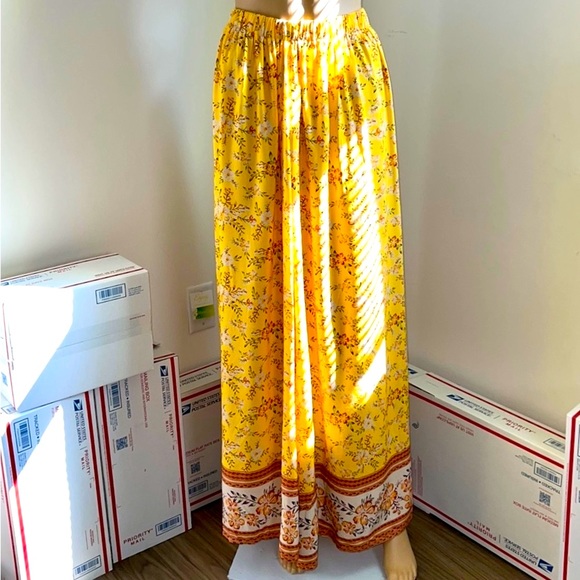 Dresses & Skirts - Maxi skirt nwot